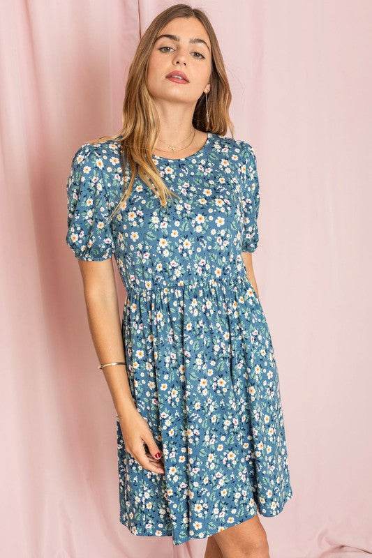 Gathered Sleeve Daisy Floral Midi Dress