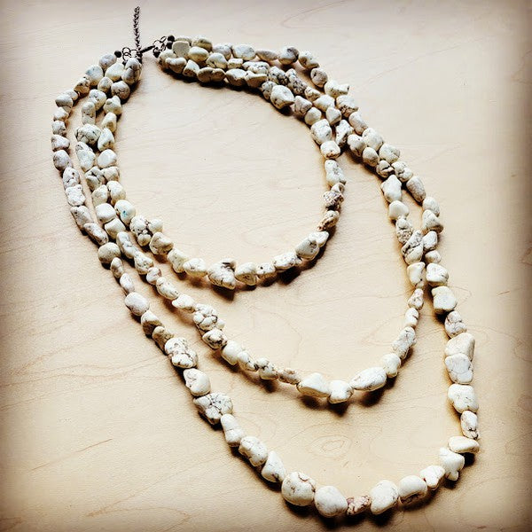 xxWhite Turquoise Triple Strand Necklace 256a