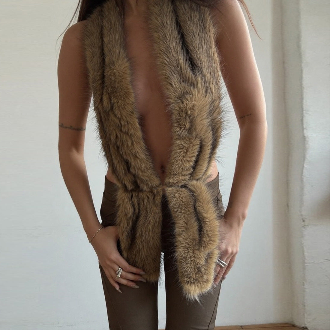 Autumn Winter Women Clothing Personality Fur Collar Sexy Deep V Plunge Lace up Vest for Women