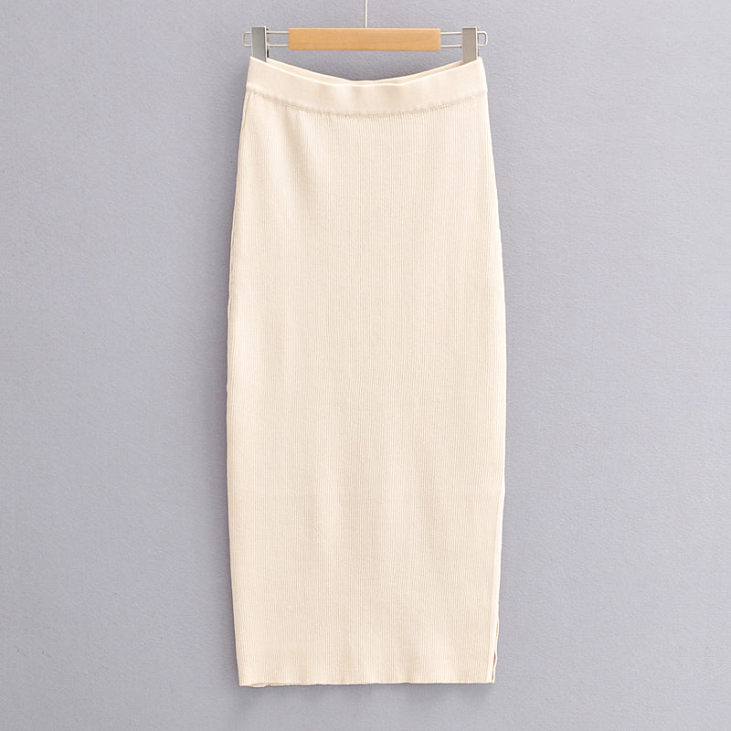 Women Wear White Long Type Knitted Straight Skirt