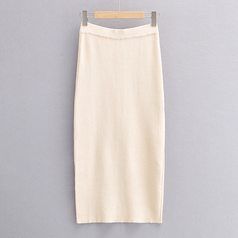 Women Wear White Long Type Knitted Straight Skirt