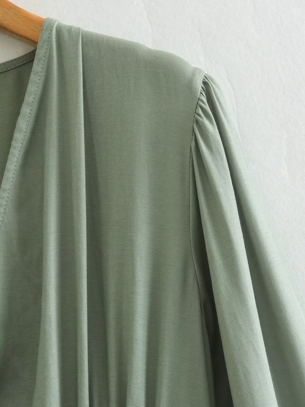 Intellectual Elegant V Neck Dress Autumn Solid Color High Waist A Line Dress Fashionable Pleated Dress Women