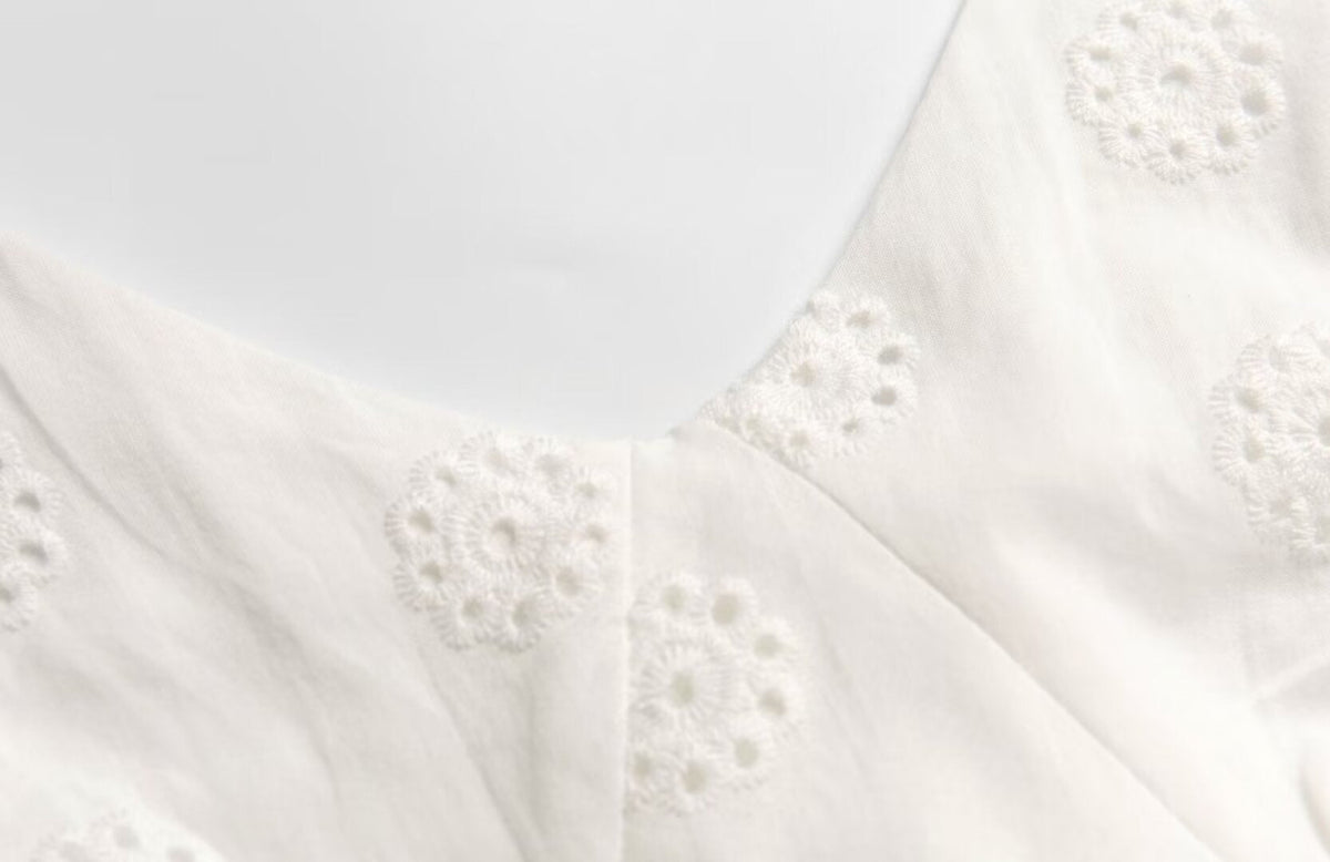 Summer High Grade Embroidered Dress Women Elegant Tied Waist Trimming Short Sleeved Long Dress