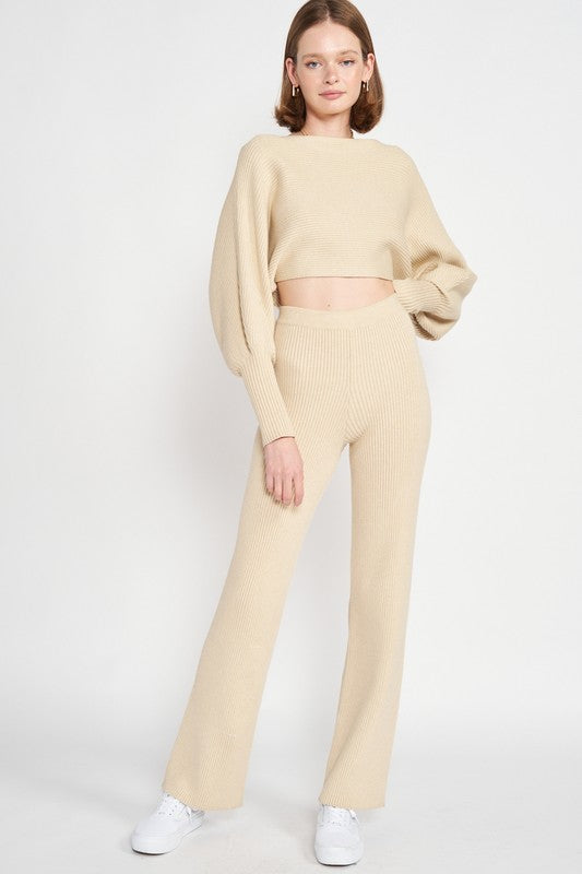 DOLMAN SLEEVE CROPPED SWEATER