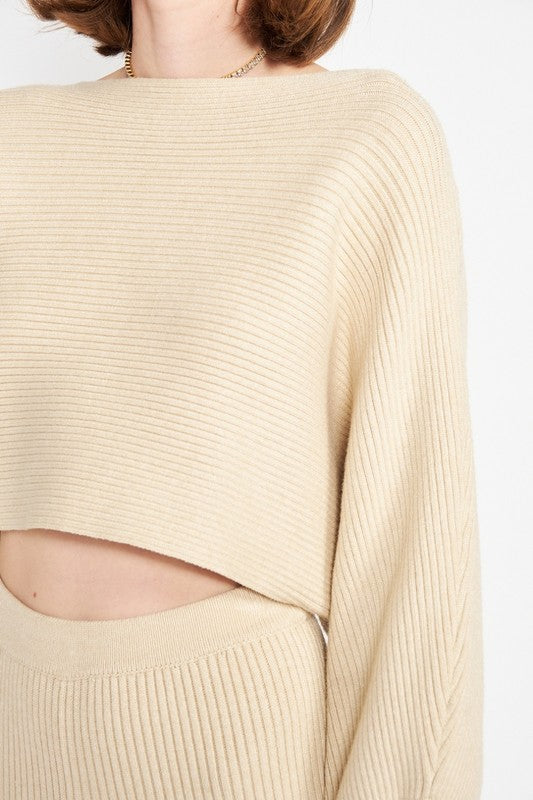 DOLMAN SLEEVE CROPPED SWEATER