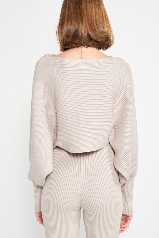 DOLMAN SLEEVE CROPPED SWEATER