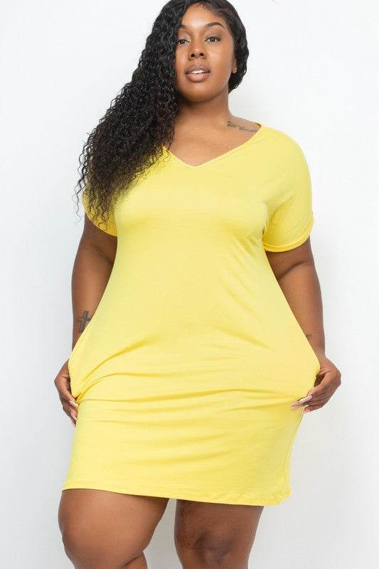 Plus Size Short Sleeve Pocket Mini Dress