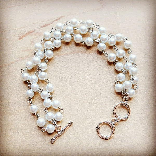 xxTriple Strand Pearl and Silver Bracelet