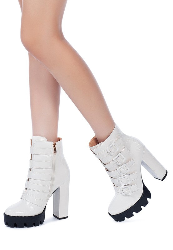 OUZAKI PATENT PU HIGH BLOCK HEELED BOOT