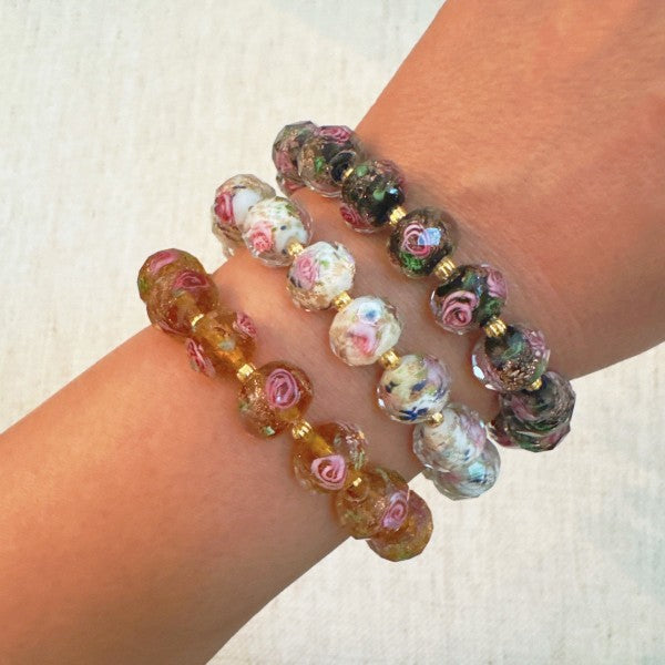 Vintage Rose Glass Bead Stretch Bracelet – Elegant