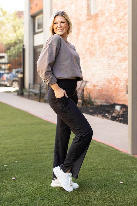 The Madison Relaxed Fit Straight Leg  with Pockets