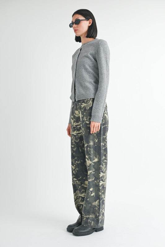 STRAIGHT LEG PANTS WITH POCKETS