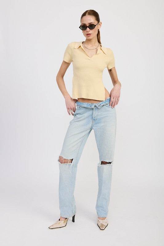 COLLARED SHORT SLEEVE TOP WITH OPEN BACK