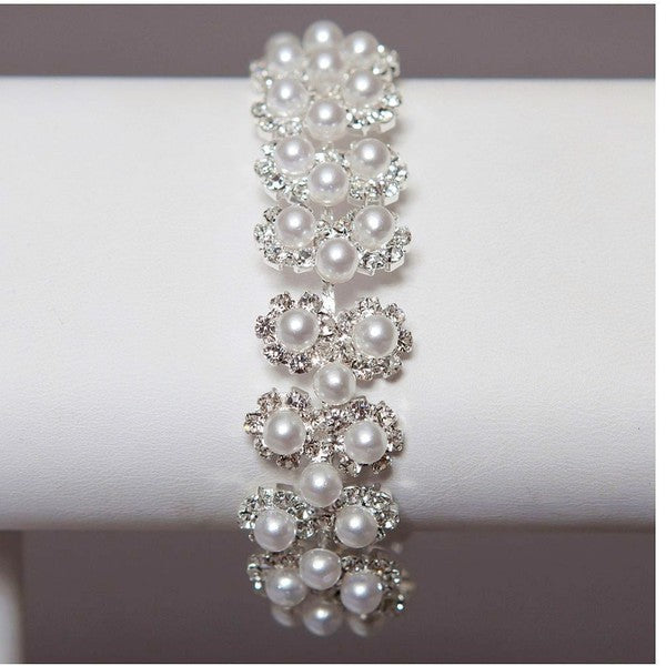 Crystal Circle White Pearl Link Bracelet