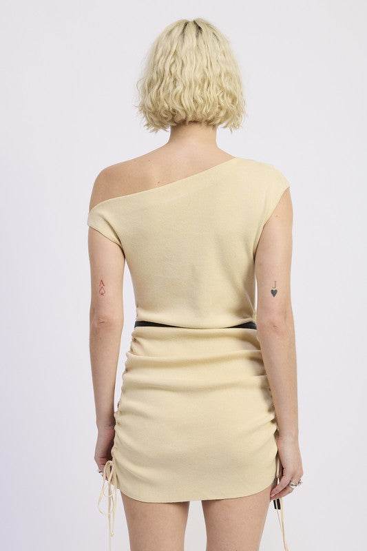 OFF SHOULDER MINI DRESS WITH DRAWSTRINGS