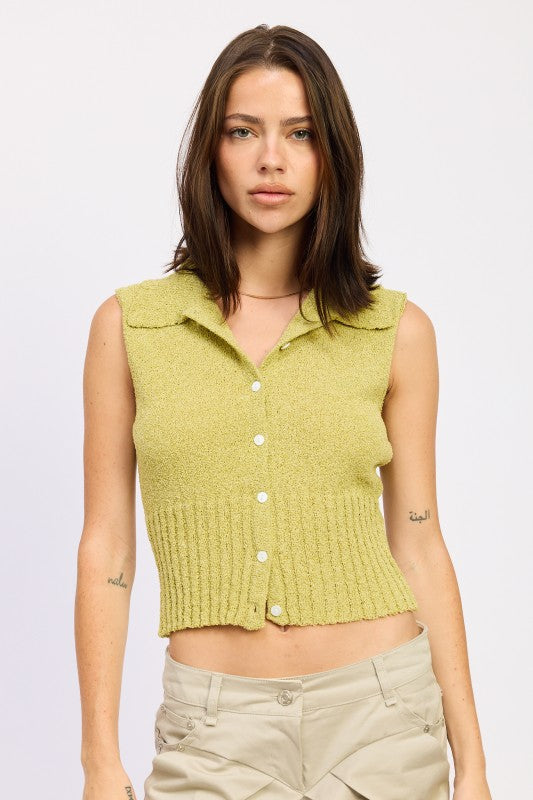 SLEEVELESS BUTTOM UP TOP