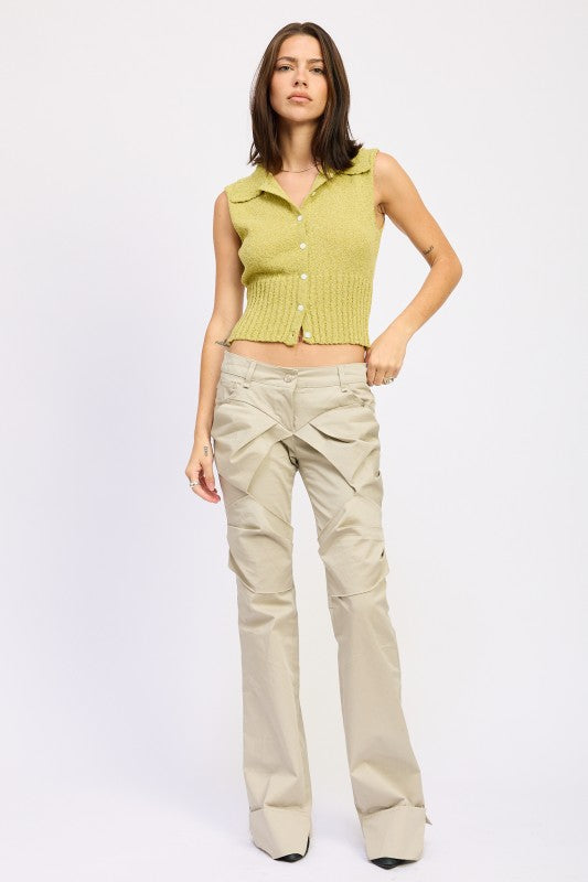 SLEEVELESS BUTTOM UP TOP