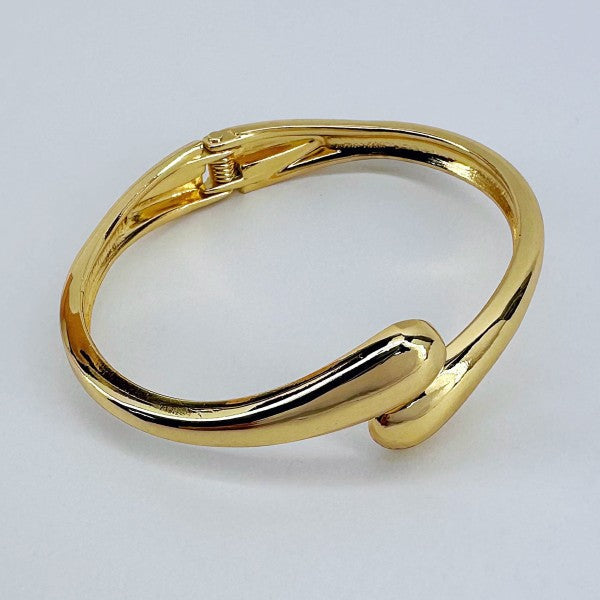 Trendy Elegant Water Drop Design Cuff Bracelet