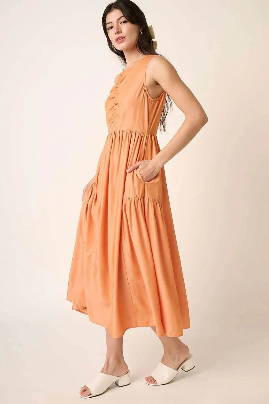 Mittoshop Ruched Detail Sleeveless Midi Dress
