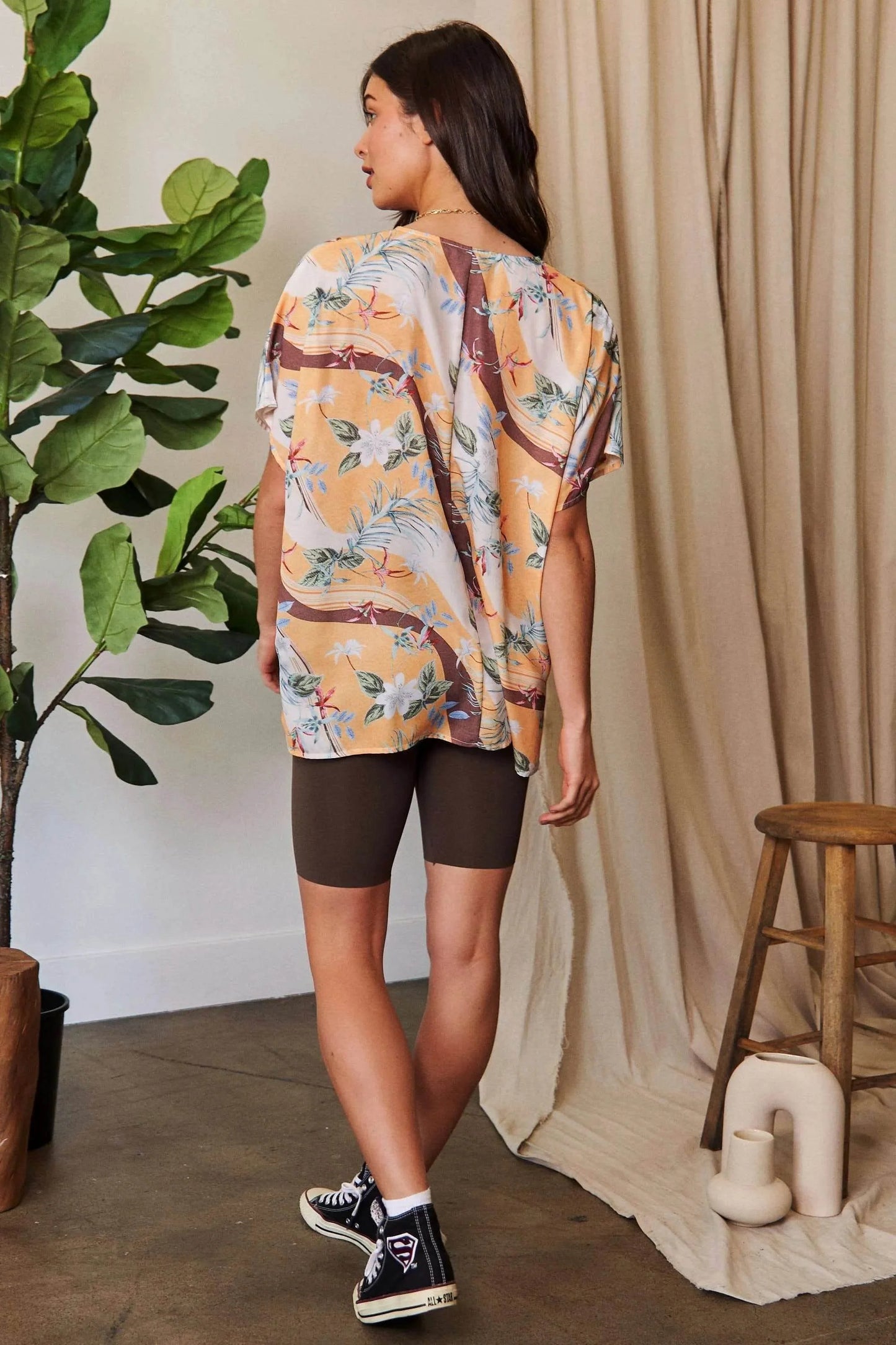 Davi & Dani Floral Printed V Neck Short Sleeve Loose Fit Top