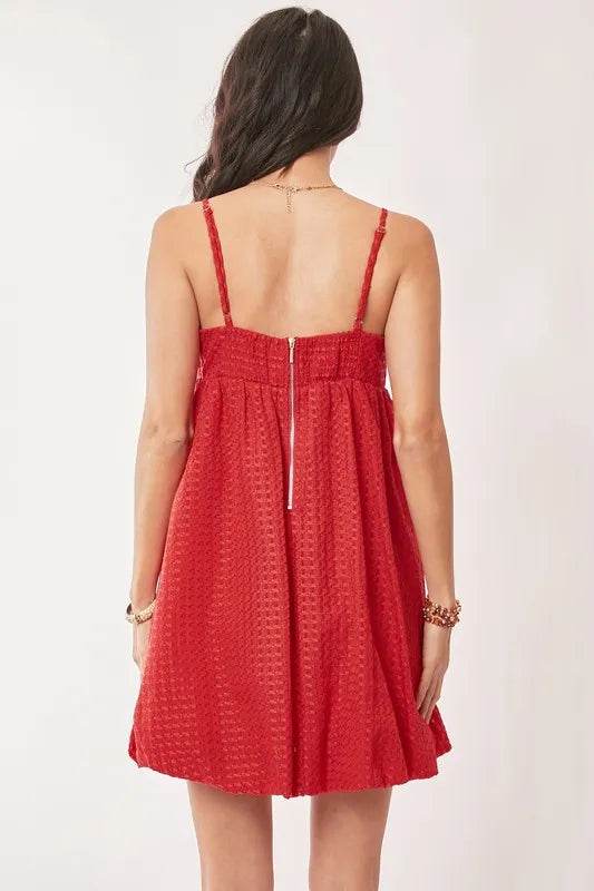 Davi & Dani Textured Sweetheart Neckline Bubble Hem Dress