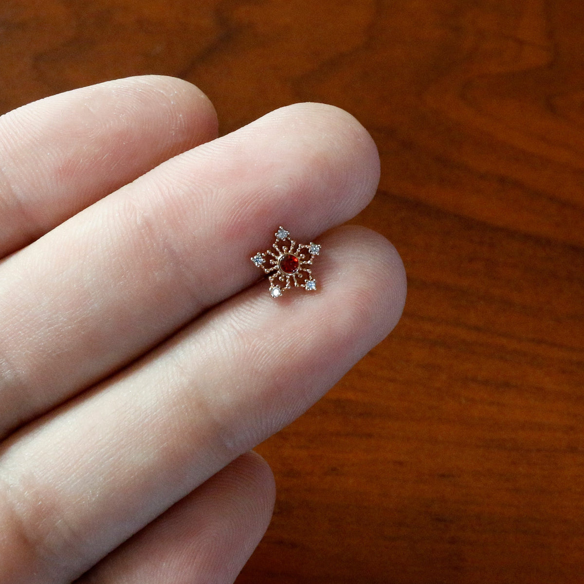 16G 1/4 Red Gem Rose Gold Tone Texture Snowflake Labret Tragus