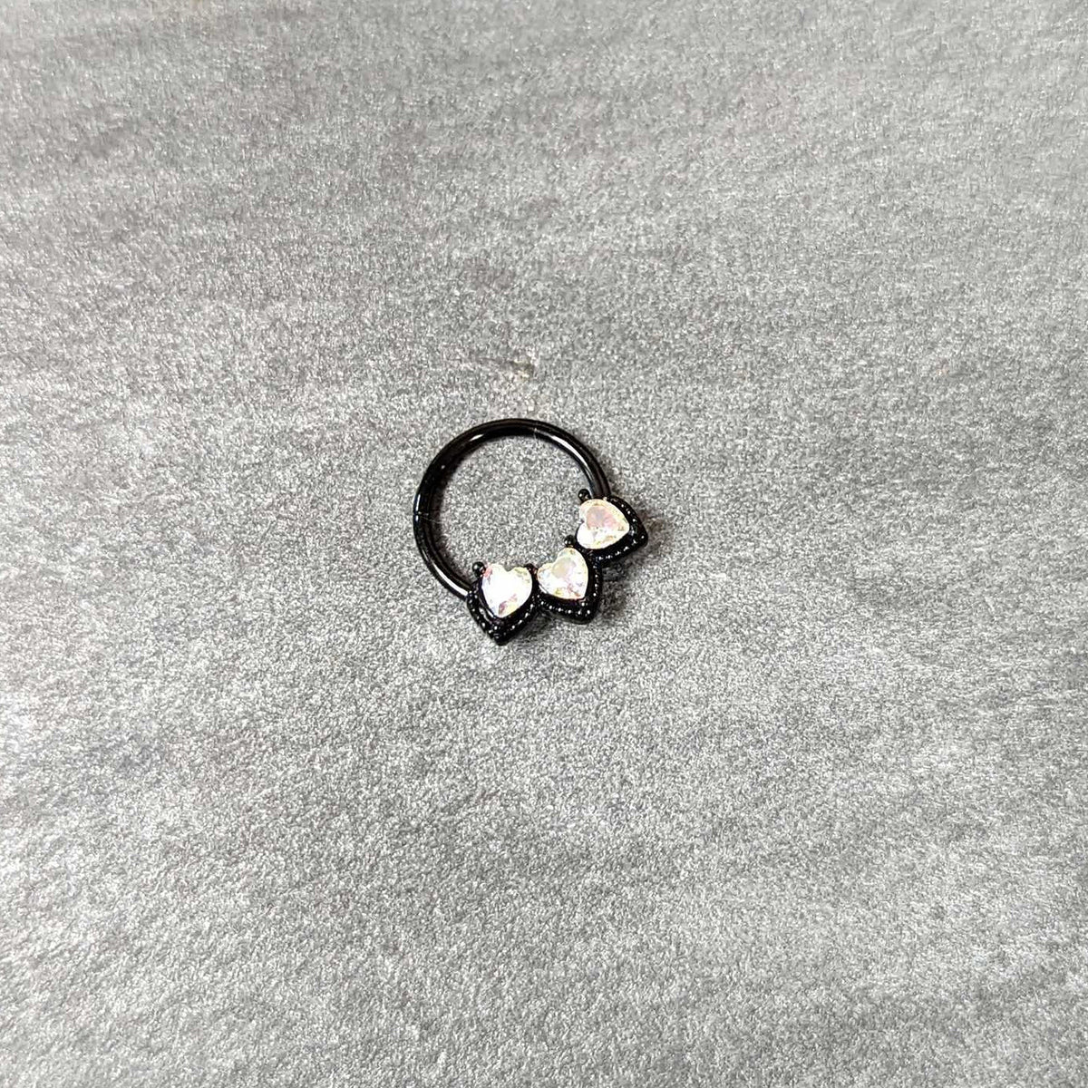 16G 3/8 Aurora Gem Black Rococo Trio Heart Hinged Segment Ring