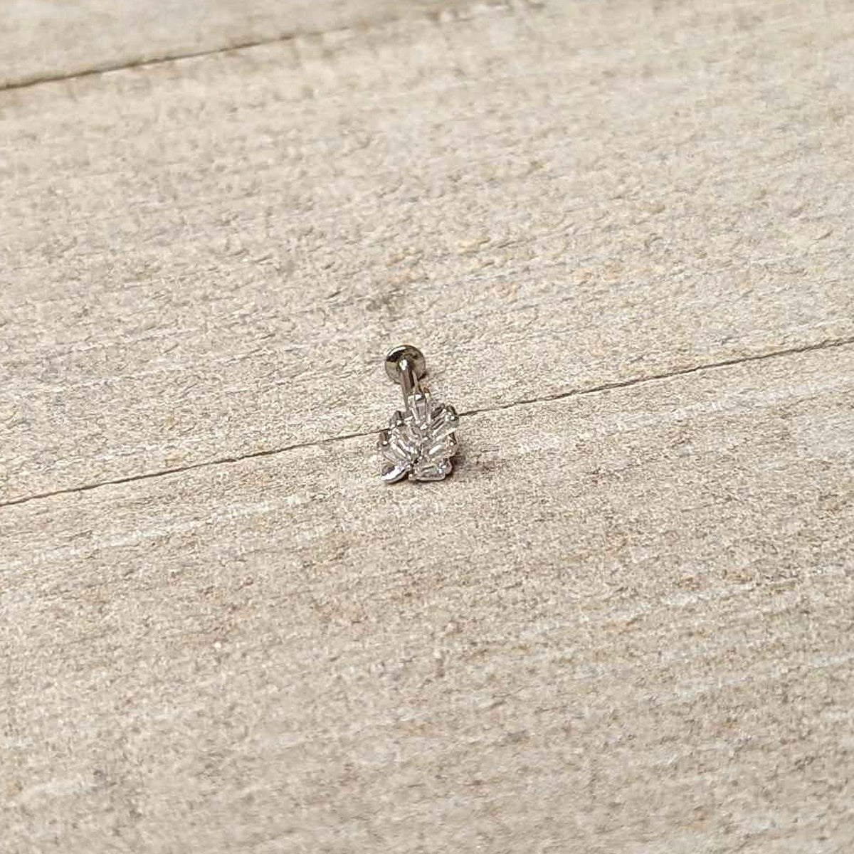 16G 5/16 Clear CZ Gem Leafy Branch Threadless Labret Monroe Tragus
