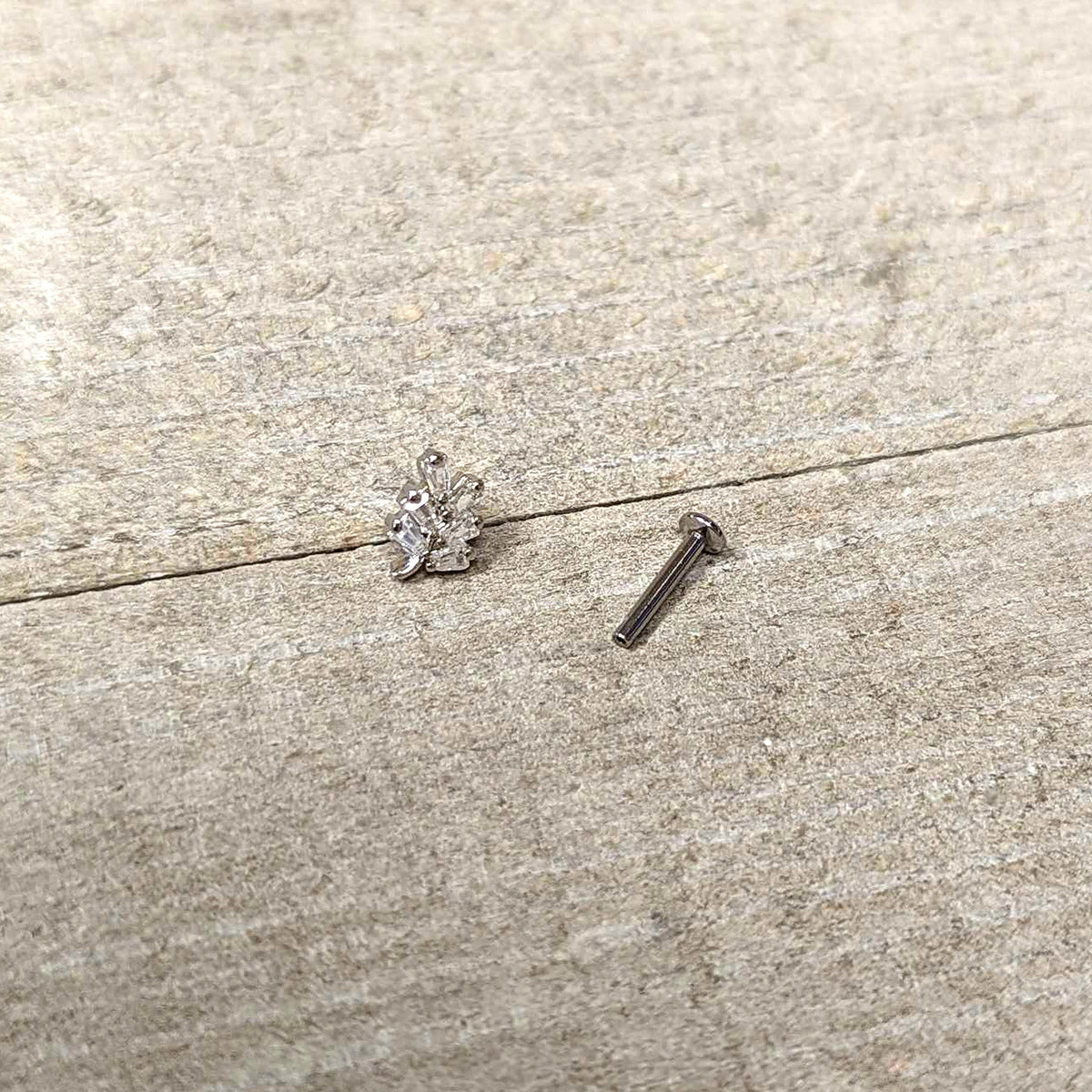 16G 5/16 Clear CZ Gem Leafy Branch Threadless Labret Monroe Tragus