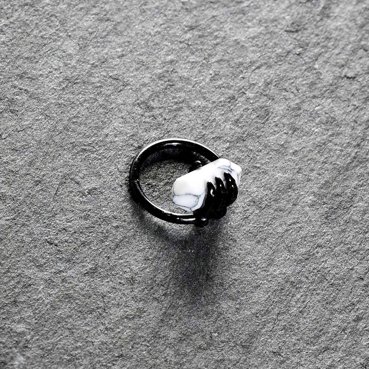 16G 3/8 White Howlite Black Claw Obelisk Hinged Segment Ring
