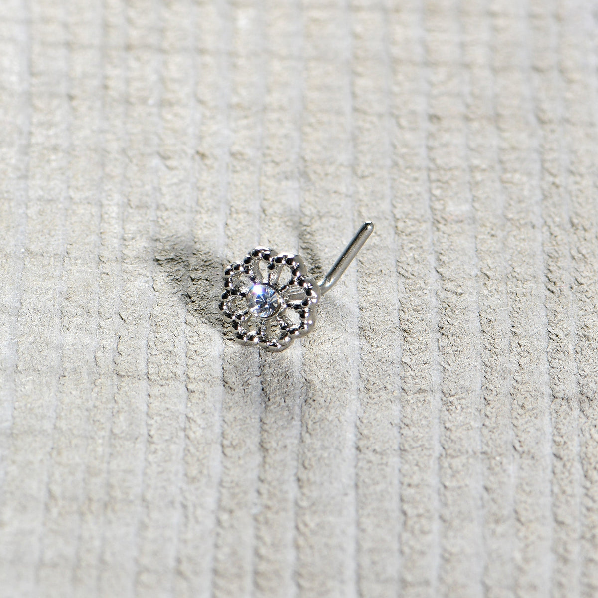20G 7mm Clear Gem Epic Fabulous Flower L Shape Nose Ring