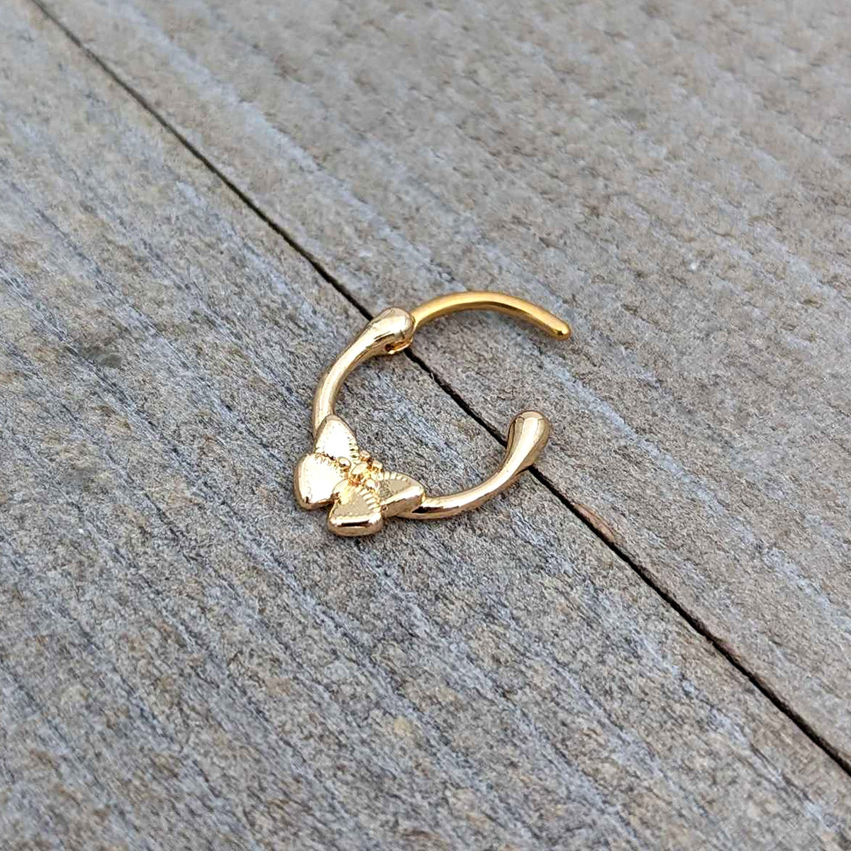 16G 5/16 Gold Tone Simple Textured Butterfly Cartilage Clicker