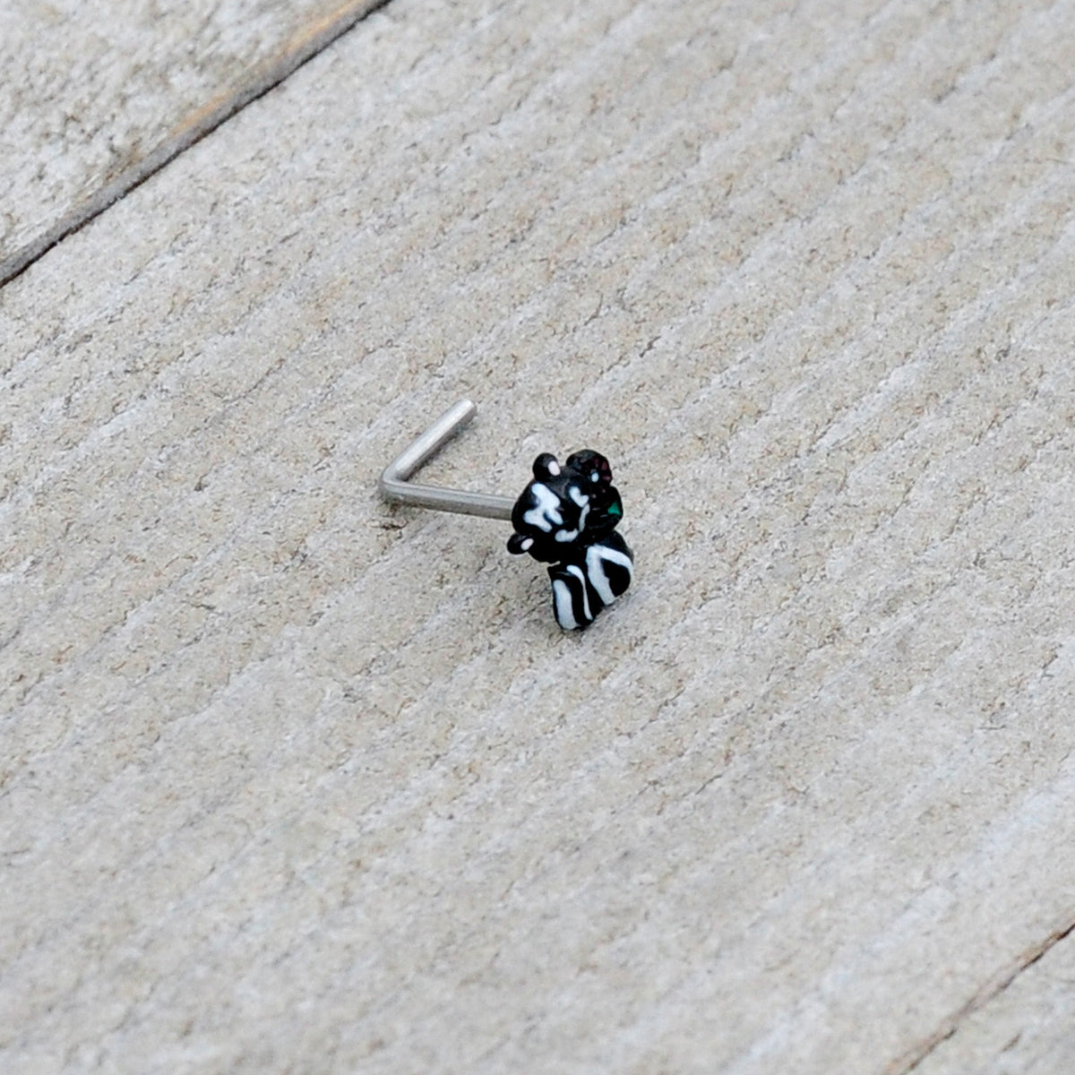 20G 7mm Funky Skunk L Shape Nose Ring