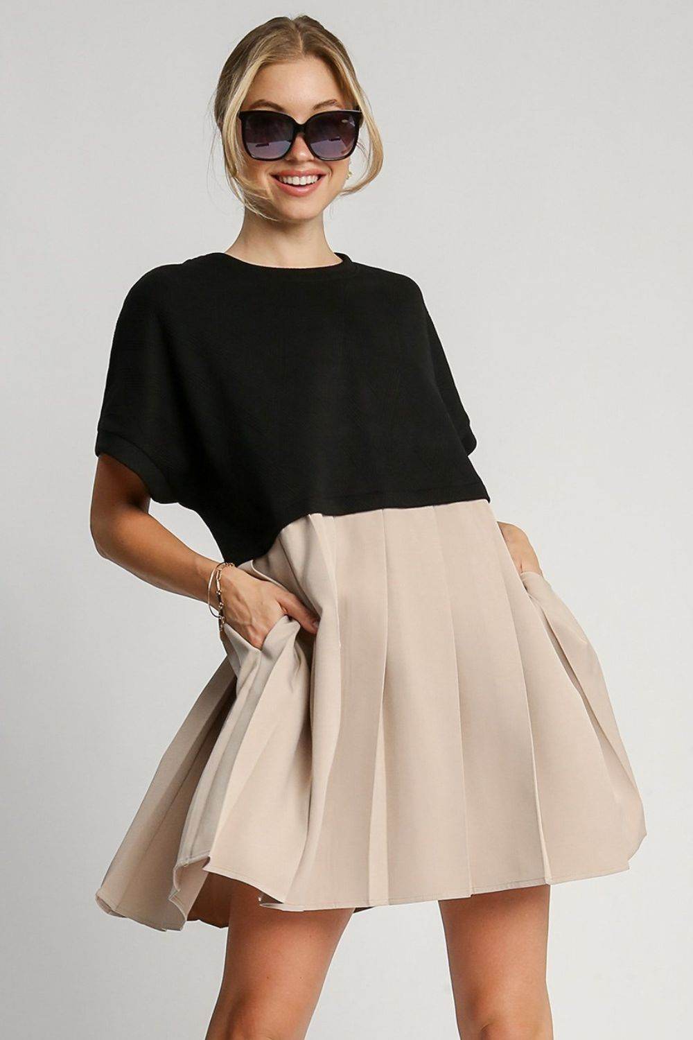 Umgee Full Size Round Neck Pleated Dress with Side Pockets Plus Size