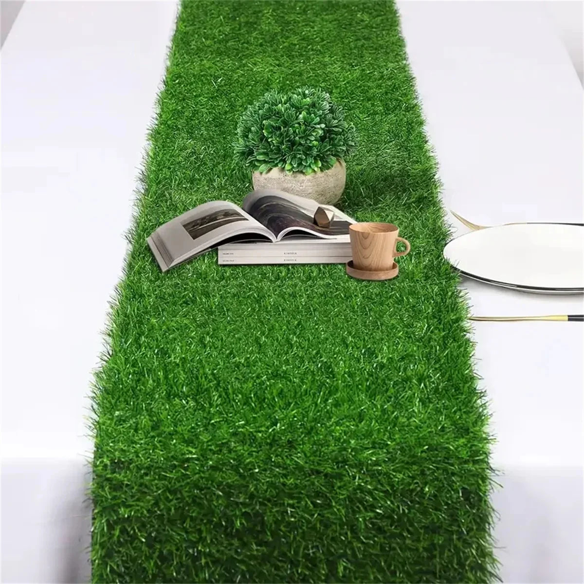 Artificial Grass Table Runner Durable Easy-Clean Rectangular Table Decor for Christmas Weddings Outdoor Golf & Football Parties