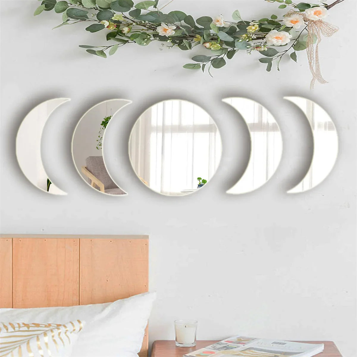 5PCS Moon Phase Design Acrylic Mirror Wall Sticker Self Adhesive Mirror Wall Decal Wall Decor for Home Living Room Bedroom Or