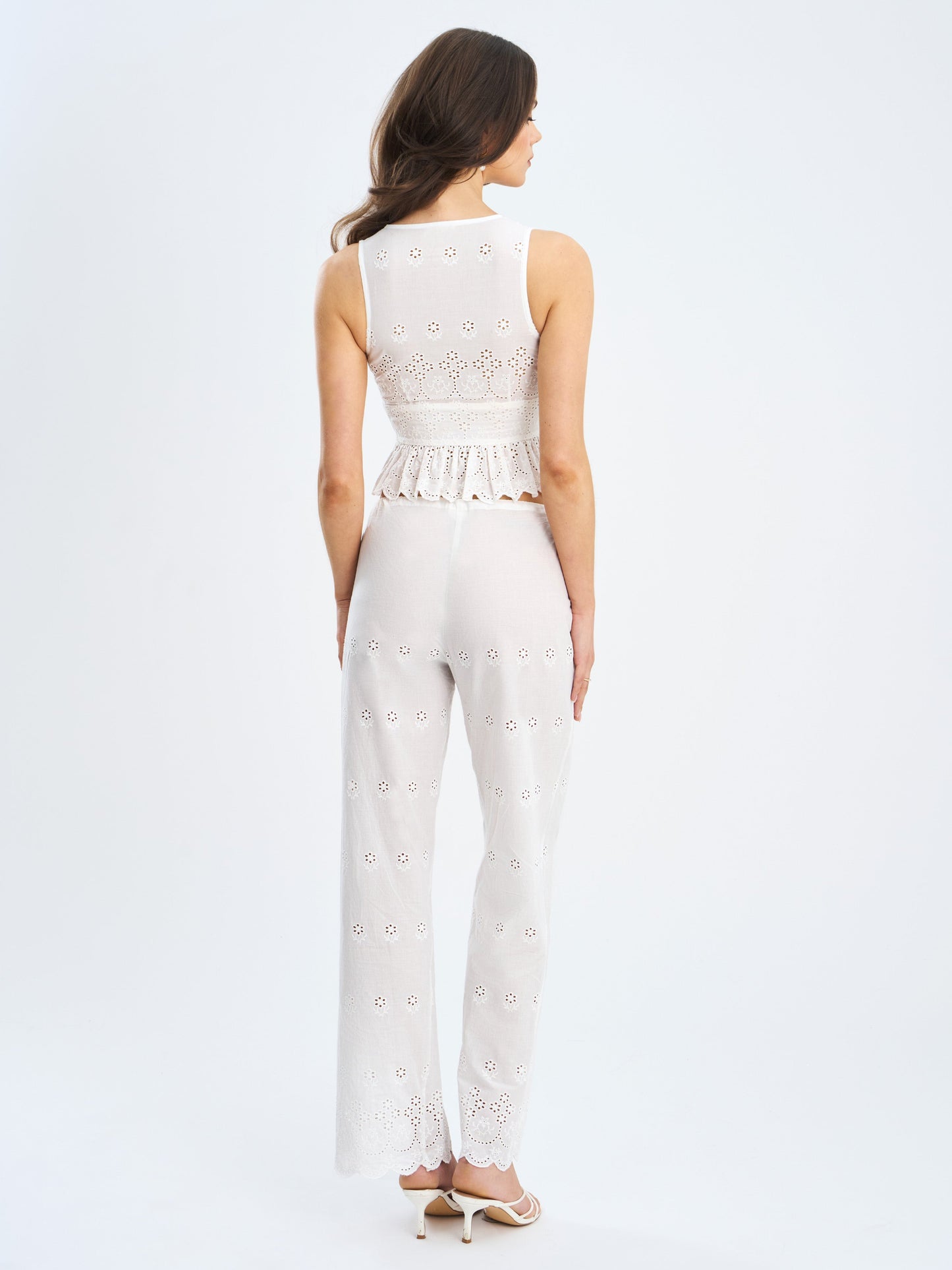 Raia White Eyelet Wave Trim Crop Vest Top