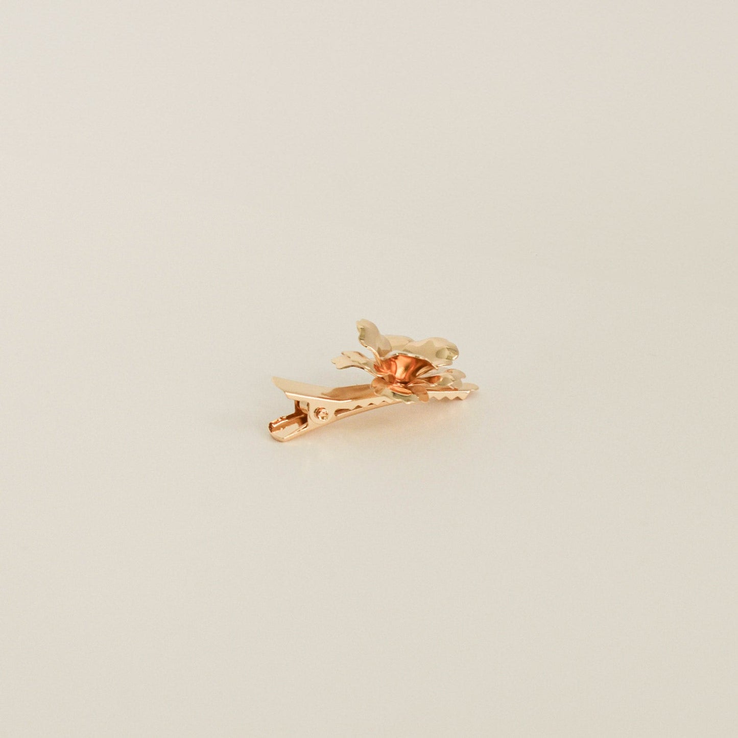 Metal Flower with Plastic Pearl Hair Clips | 3pcs | Gold