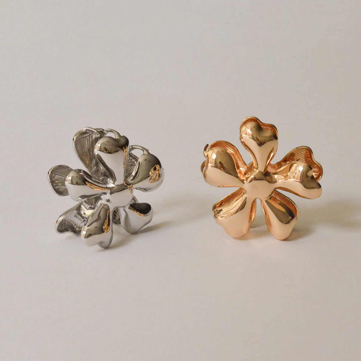 Flower Metal Hair Claw Clip | Silver