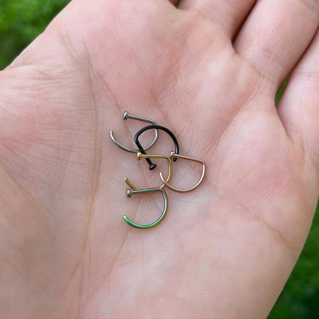 18G 5/16 Gold Tone Grade 23 Titanium D Shape Nose Hoop