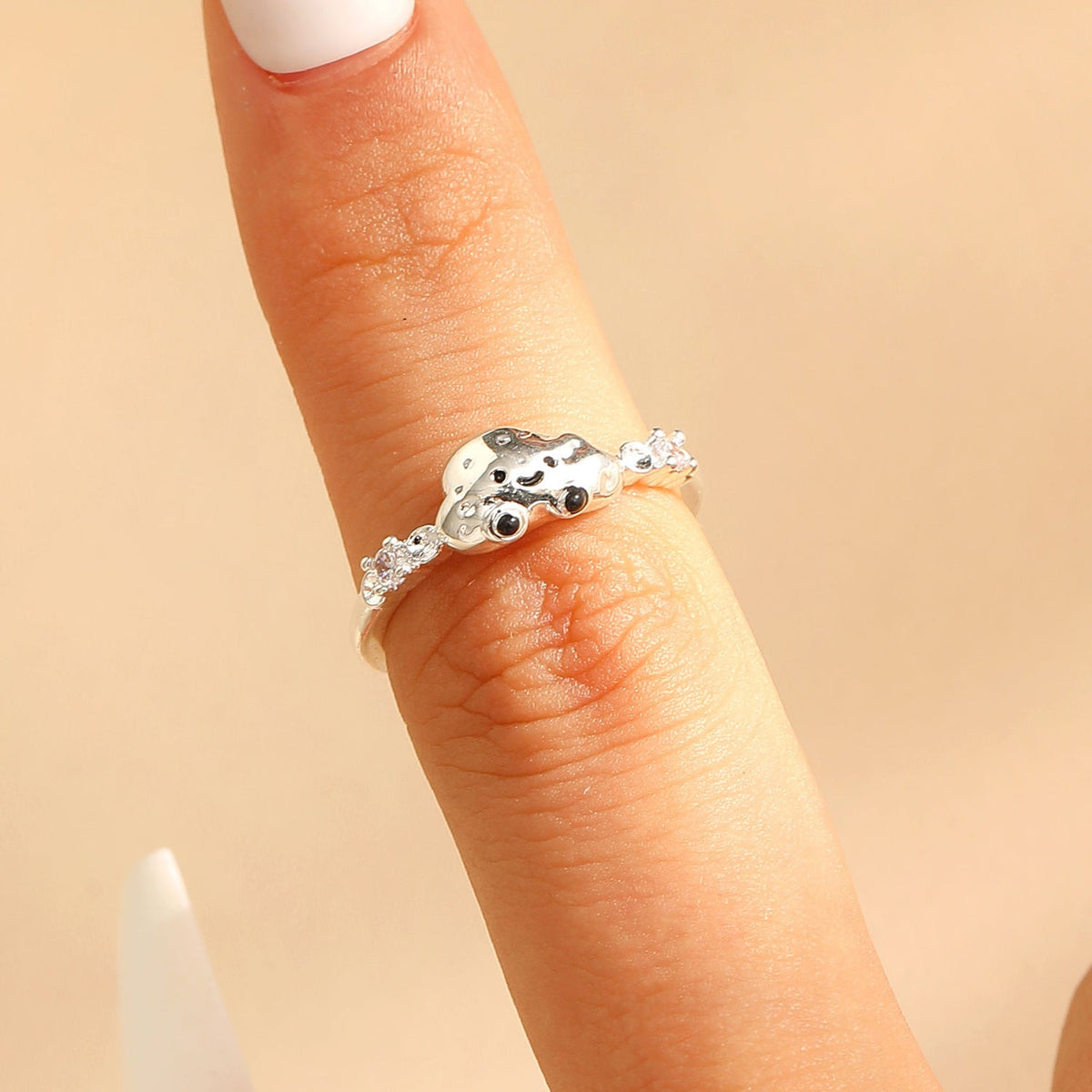 Sweet Five-Petal Flower & Cloud Ring