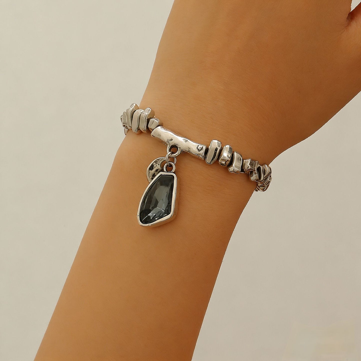 Luxury Irregular Acrylic Black Diamond Pendant Necklace & Bracelet Set Women Autumn Winter