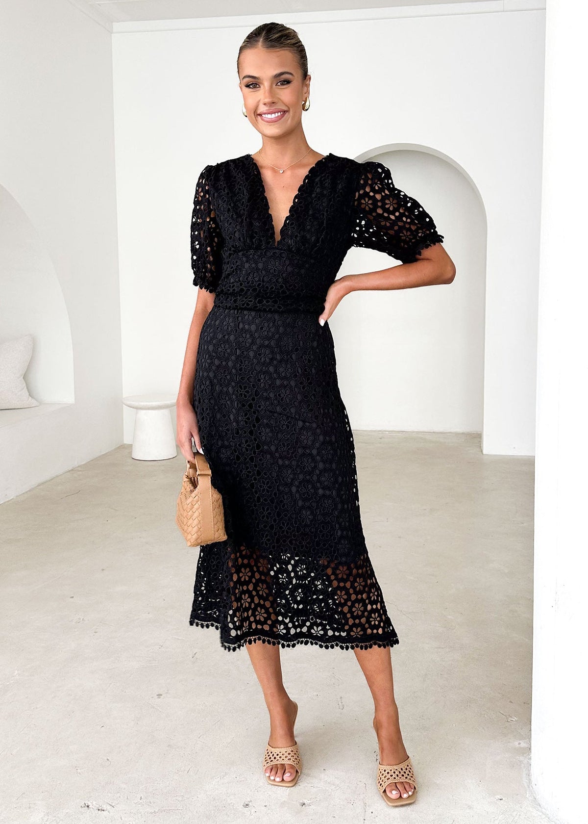 Dress skirt V-neck sexy waist solid color lace hollow dress dress