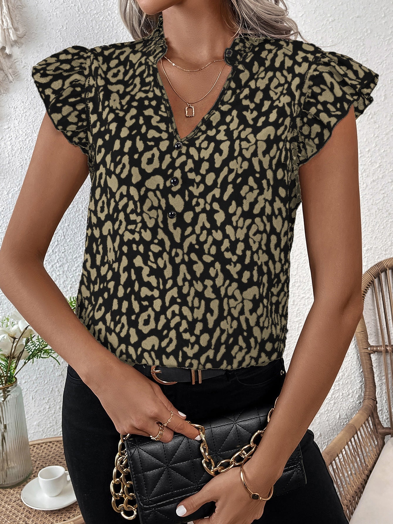 Casual Summer V neck Shirt Loose Top Leopard Print Puff Sleeve Ladies Loose Shirt