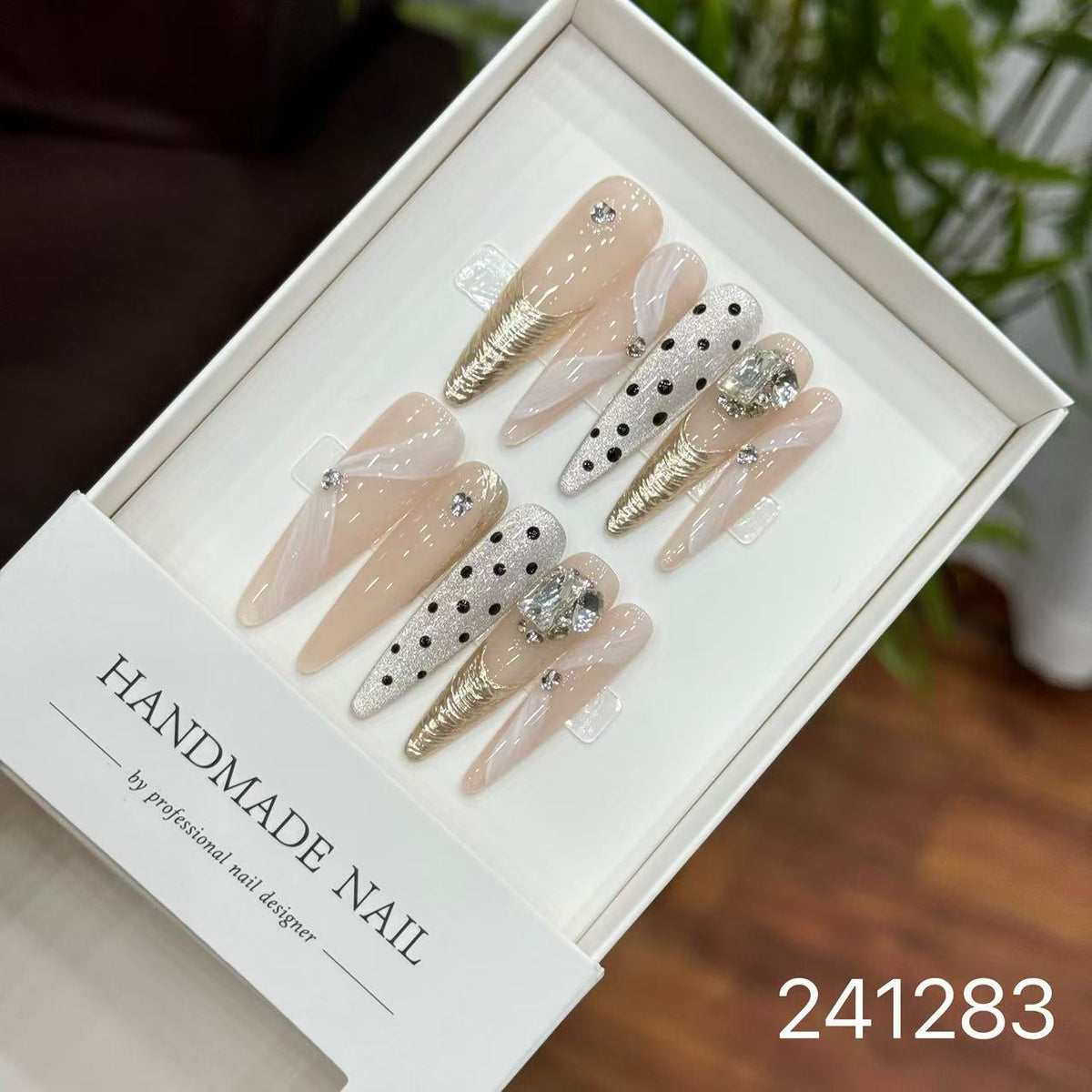 1028- Handmade press on nails fake nails removable
