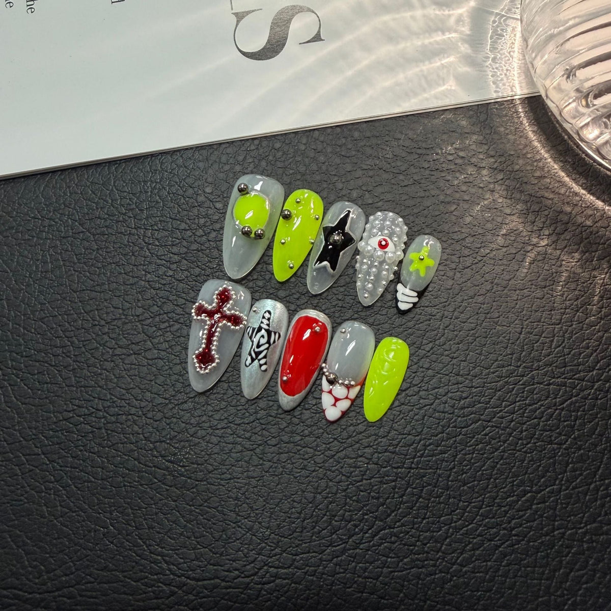 Almond HandmadePress on Nails Metal Embossed Spice Girl Wearable Nail Sticker