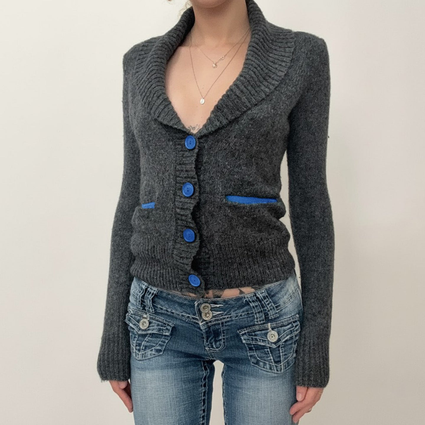 Retro Collared Contrast Color Button Slim Fit Sweater Women Autumn Winter Casual Slim Fit Figure Flattering Woolen Cardigan