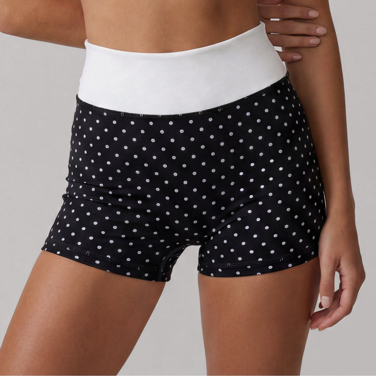 Summer Contrast Color Polka Dot Peach Hip Raise Yoga Sports Shorts Women High Strength Fitness Shorts Training Yoga Running