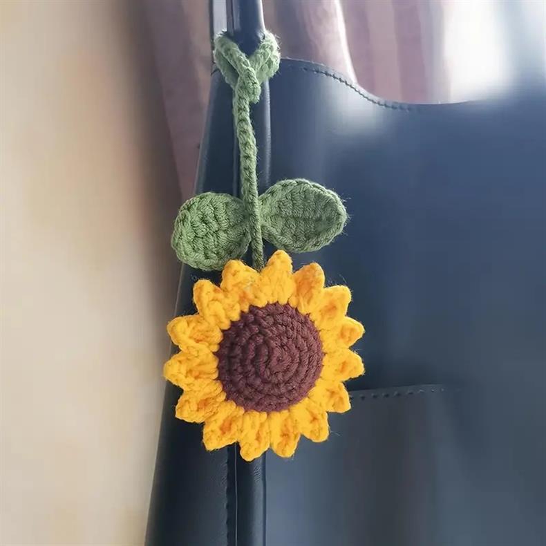Car plant pendant Car decoration Rearview mirror pendant Creative wool in the car