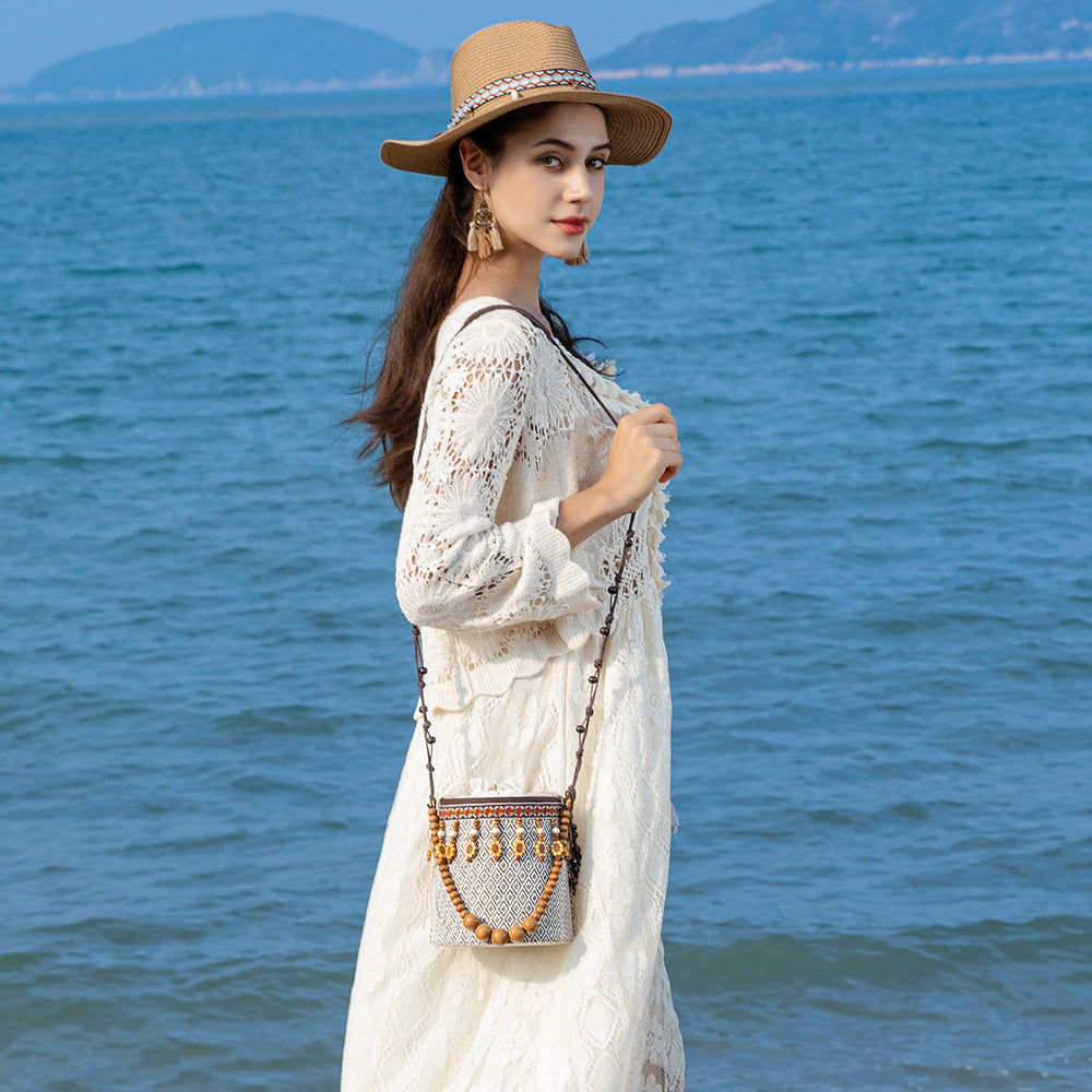 Bohemian small straw bag, seaside vacation mini bucket bag, leisure travel shoulder bag, small woven bag women hobo